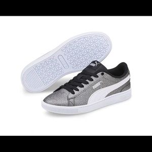 NWOT Puma Unisex Lifestyle Sneakers